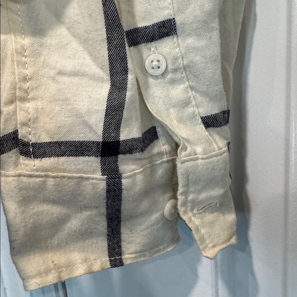 H&M Cream/black plaid cotton flannel Size XL - Picture 7 of 8